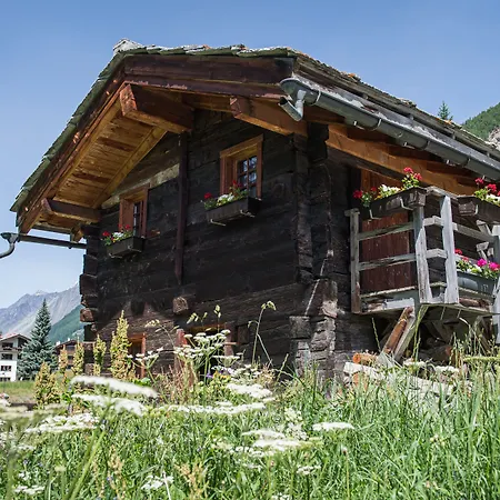 Casa Luna Alpesi faház *